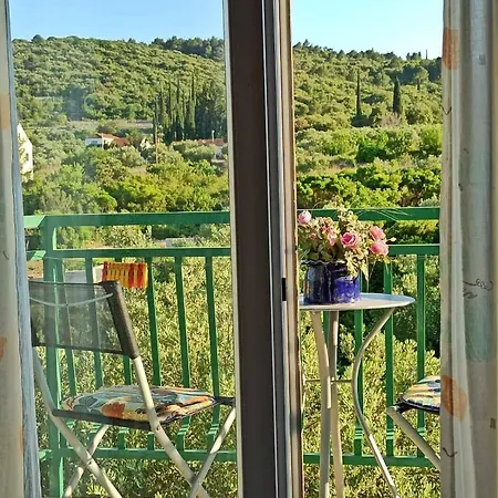 Apartment Vejo *