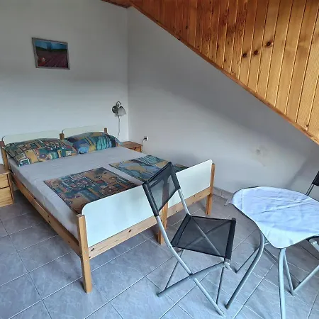 Apartment Vejo *